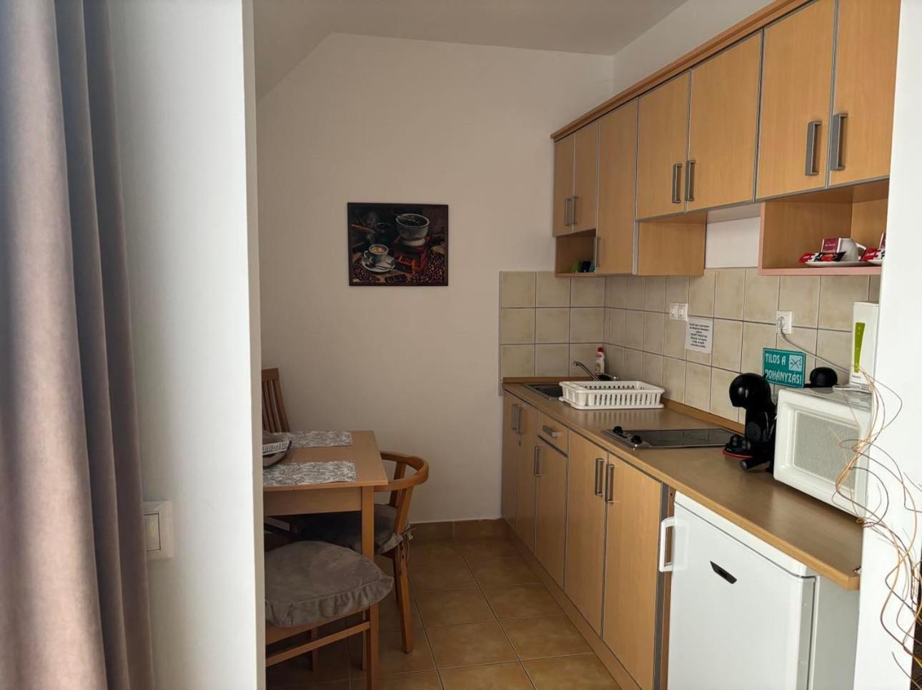 Tip Top Wellness Apartman 佐洛卡罗斯 外观 照片